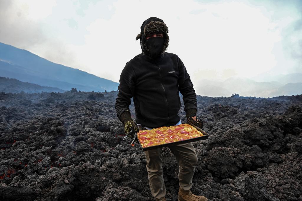 The world's most dangerous pizza cooked on top of an active volcano